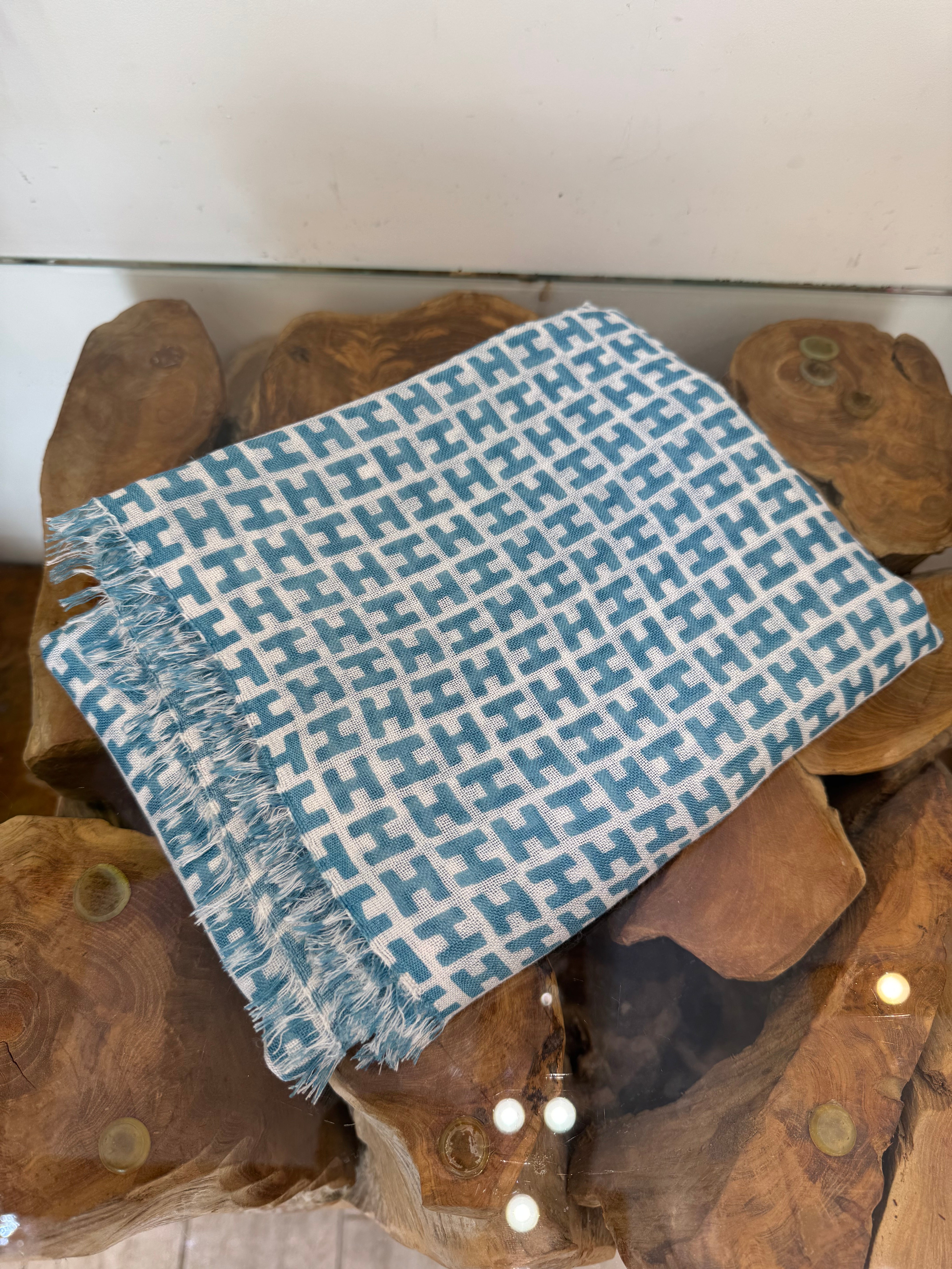 Hemisphere Scarf RADEGUNDE-TCSQ