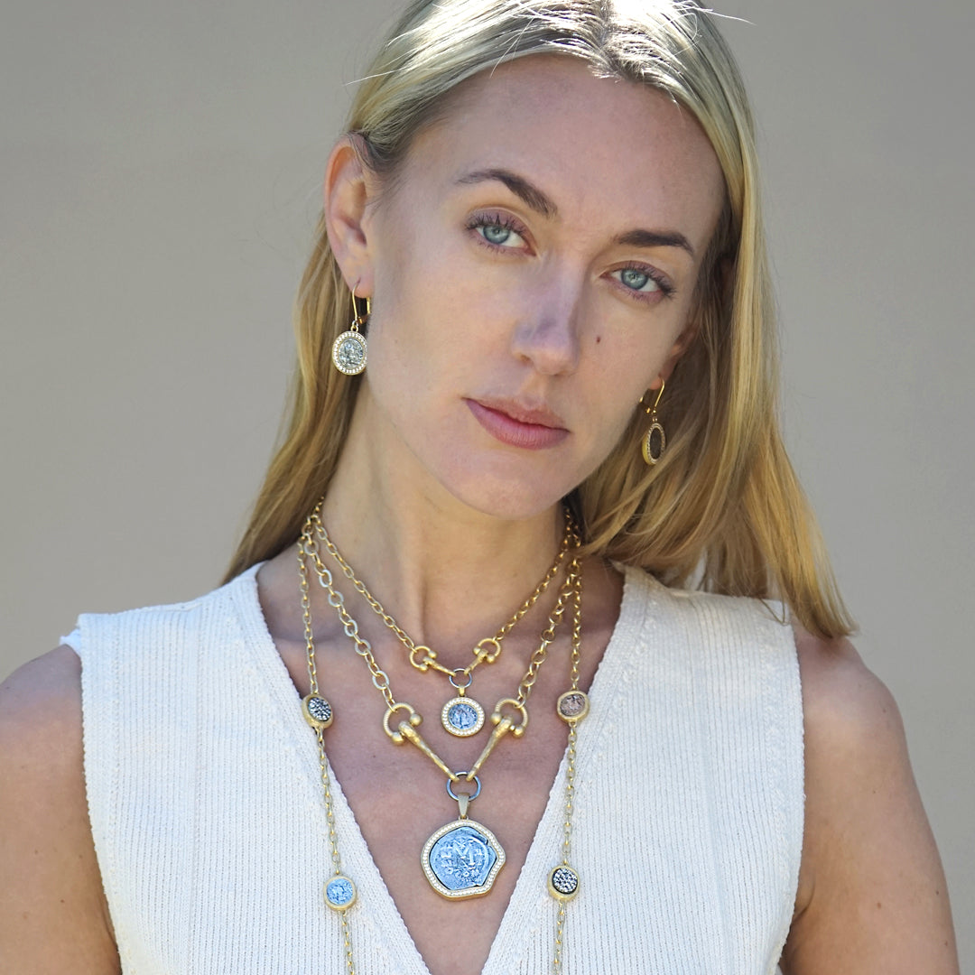 TAT2 N781-GLD Mini Gold Pavia Station Necklace