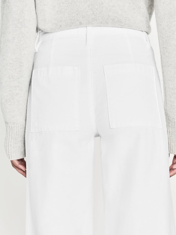 Frame 70's Patch Pocket Crop Straight