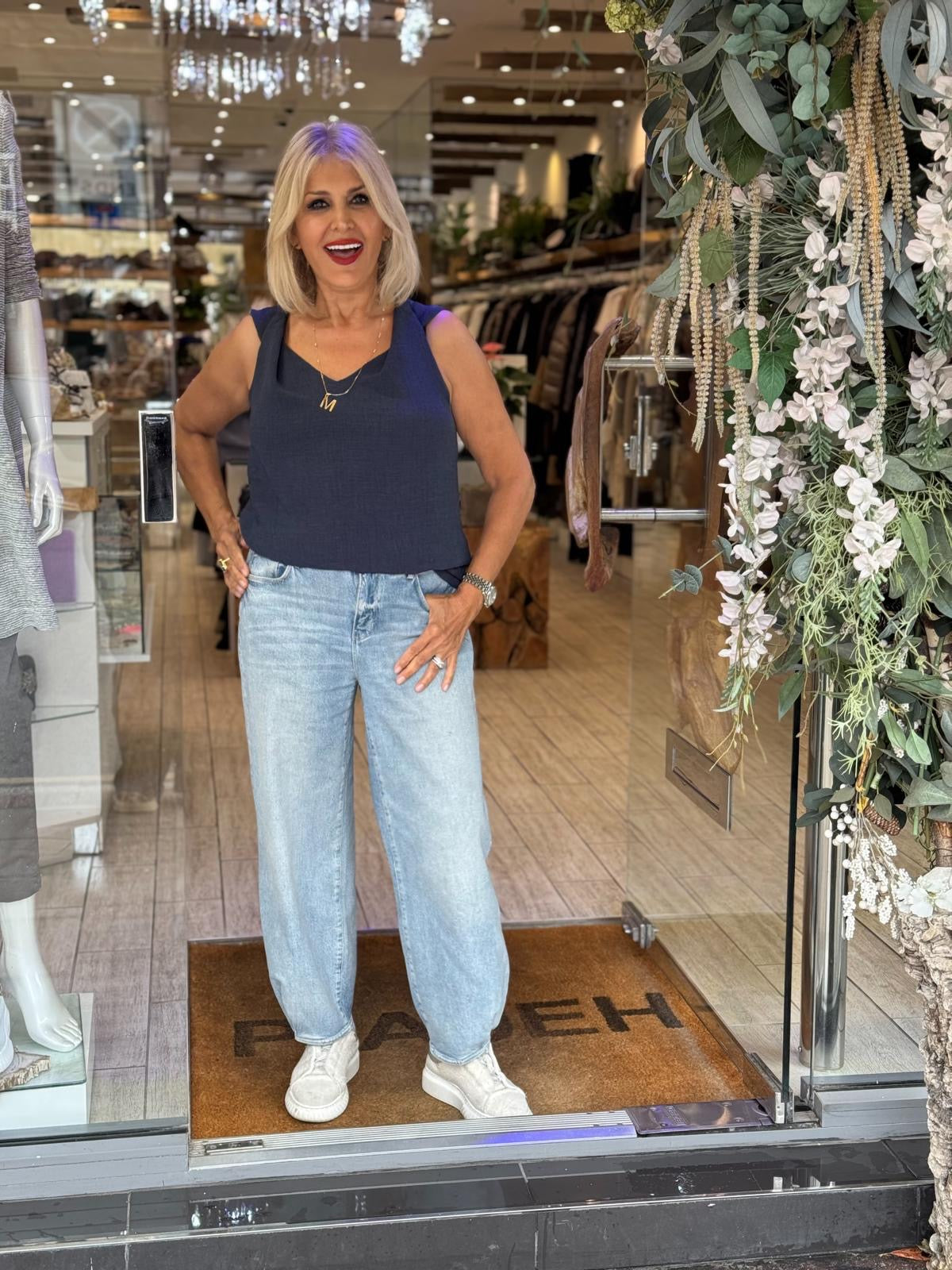 Ania Schierholt Top 3008