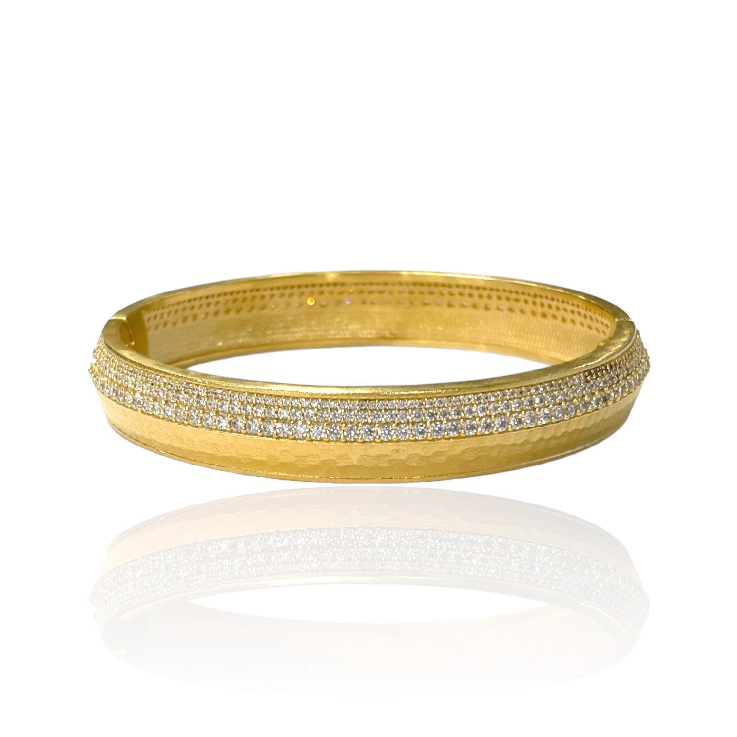 TAT2 GOLD PAVE NOMA BANGLE B390