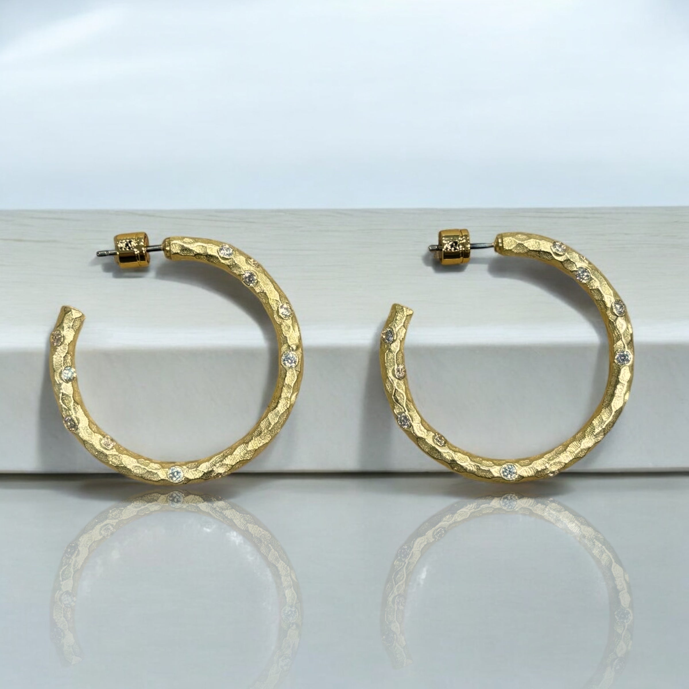 TAT2 E308 GOLD PAVIA HOOP 1.5" Gold