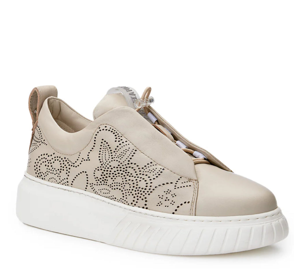 Andia Fora Trainer Libi Pizzo Laser Cut Beige