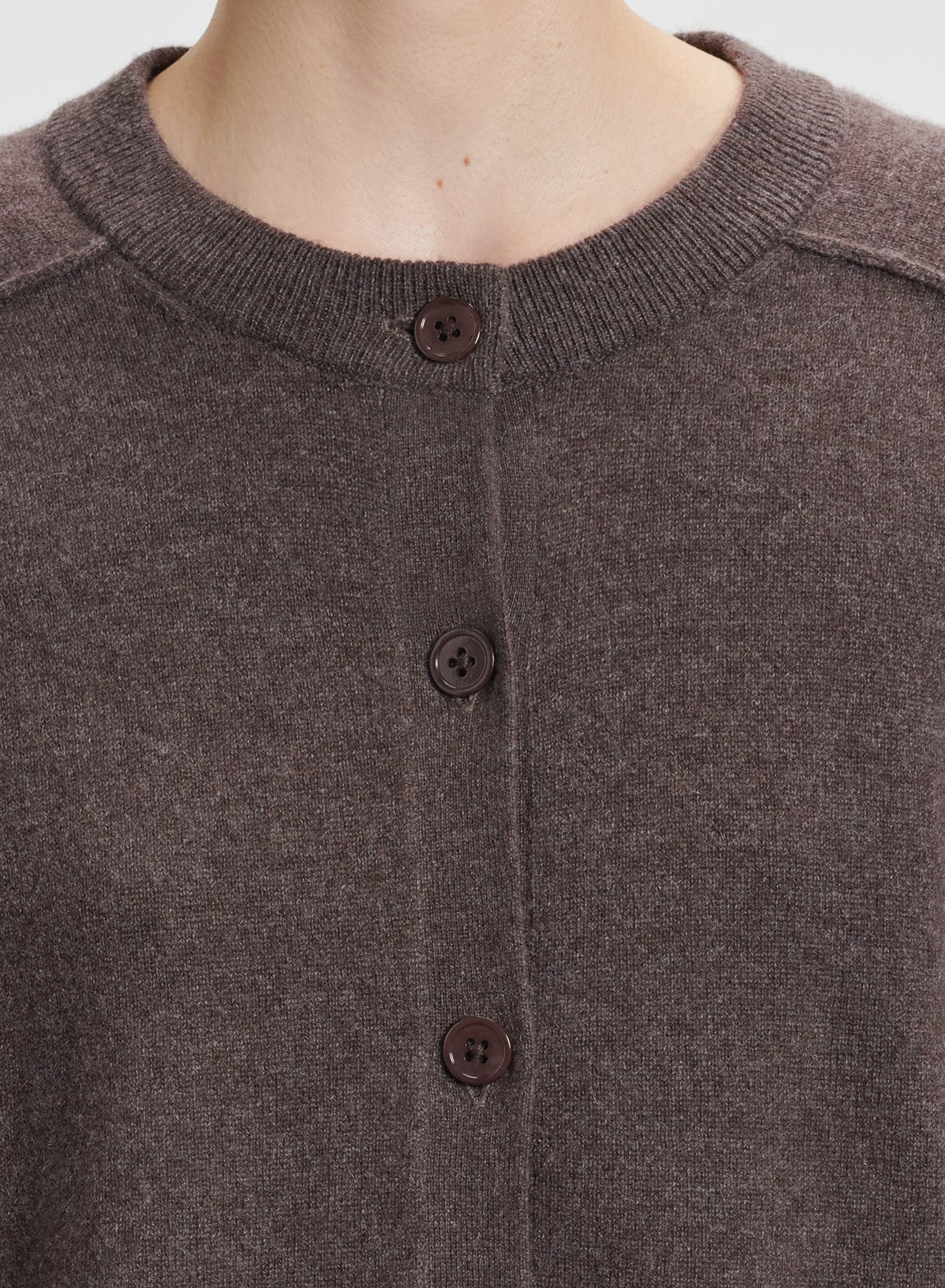 Majestic Filatures Cardigan K233-FGI290
