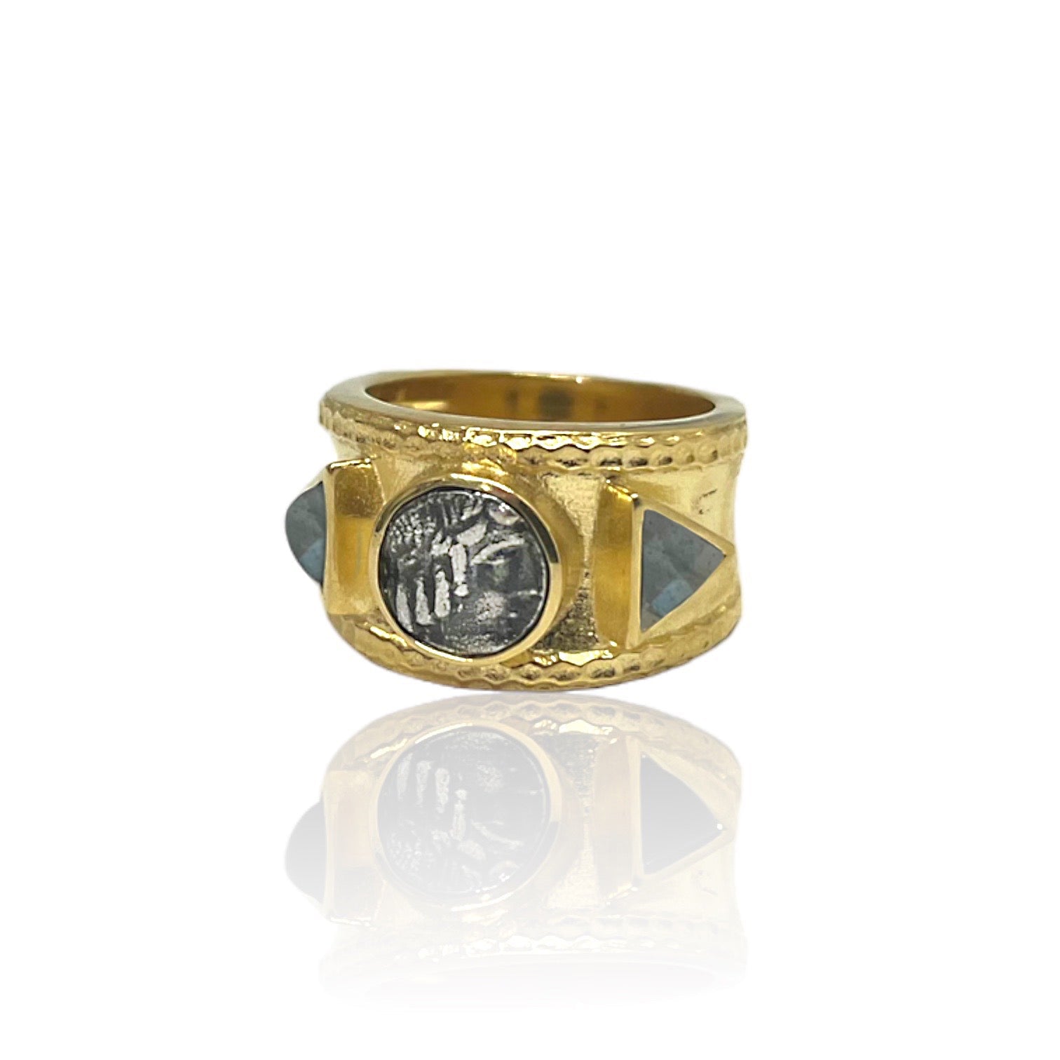 Tat2 R106 Band Coin Ring in GLD/VS-LAB